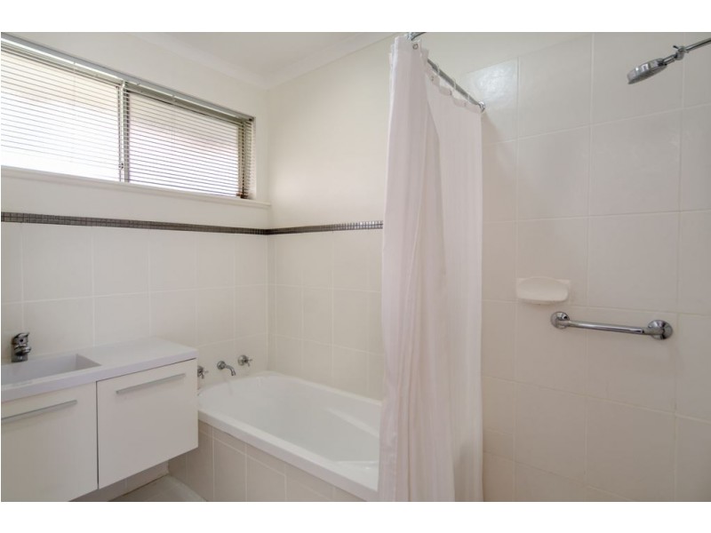25 Ivy Street, Huntfield Heights SA 5163