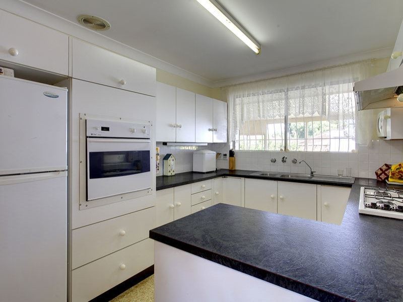 8 Helmsman Terrace, Seaford SA 5169