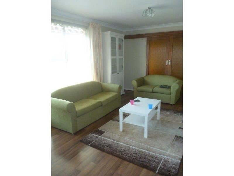 8 Helmsman Terrace, Seaford SA 5169