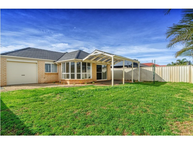38 Barracoota Crescent, Aldinga Beach SA 5173