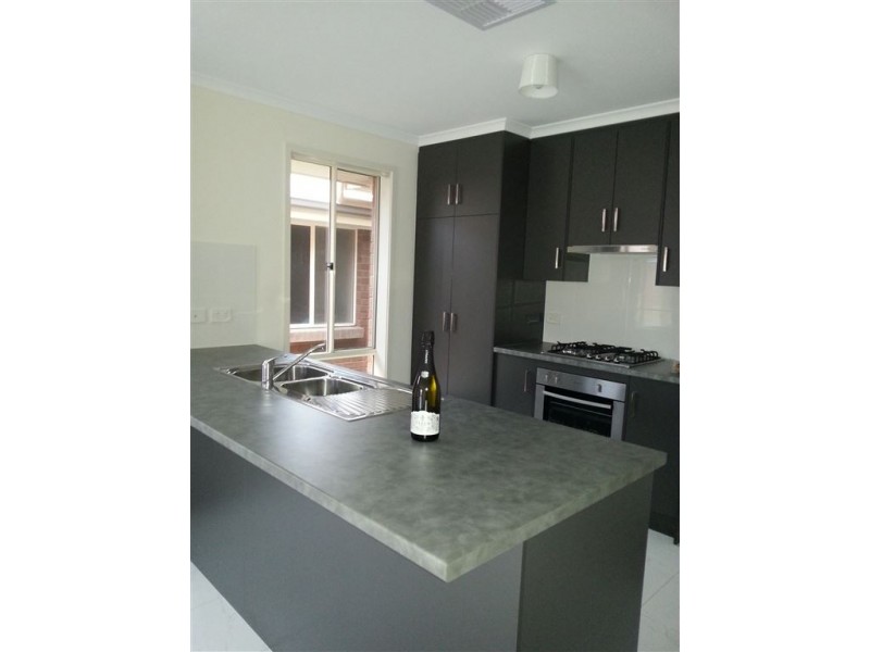 17 Prow Drive, Seaford Meadows SA 5169