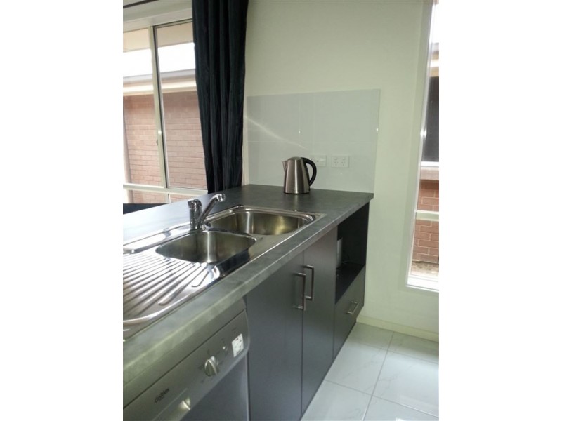 17 Prow Drive, Seaford Meadows SA 5169
