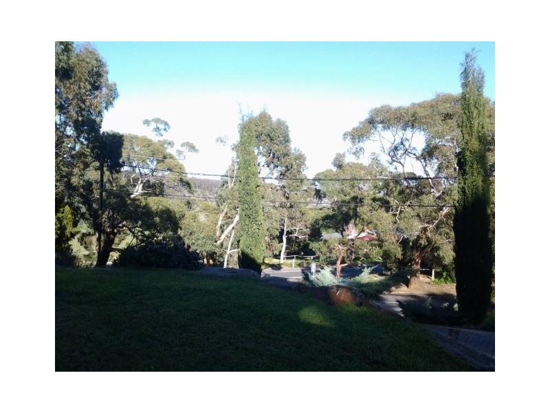 4 Mt Malvern Road, Chandlers Hill SA 5159