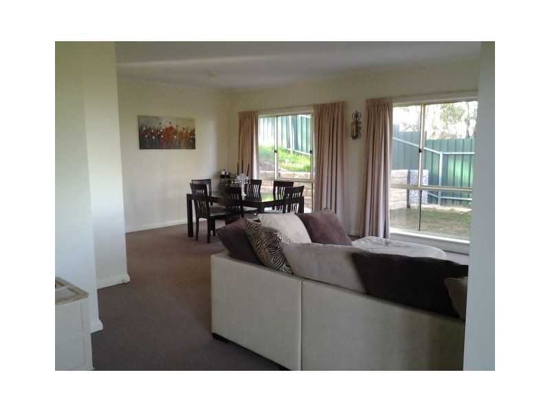 4 Mt Malvern Road, Chandlers Hill SA 5159