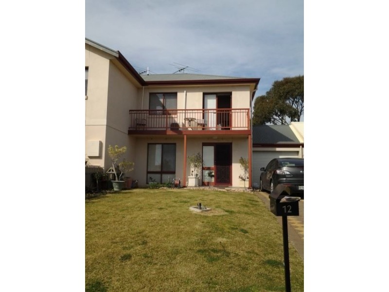 12 St Vincents Avenue, Hallett Cove SA 5158