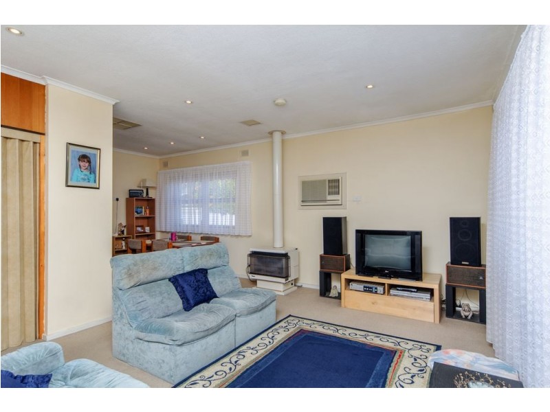 10 Christina Road, Christie Downs SA 5164