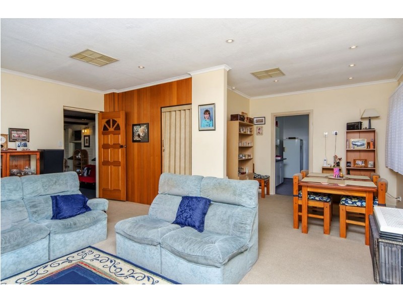 10 Christina Road, Christie Downs SA 5164