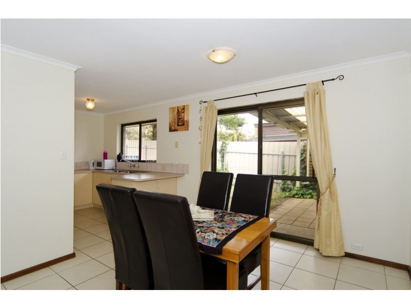 1/2 Bohun Place, Moana SA 5169