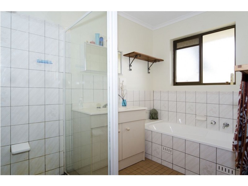 1/2 Bohun Place, Moana SA 5169