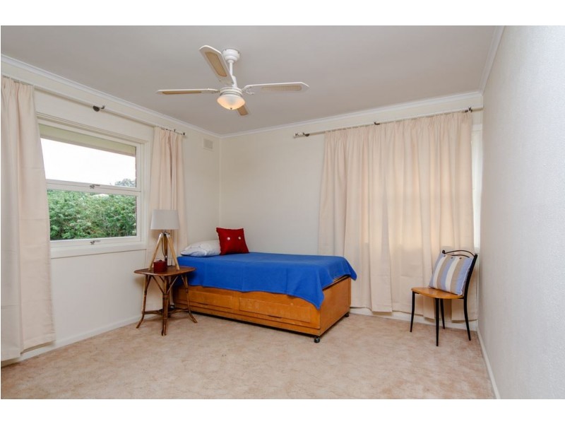 31 McKinna Road, Christie Downs SA 5164