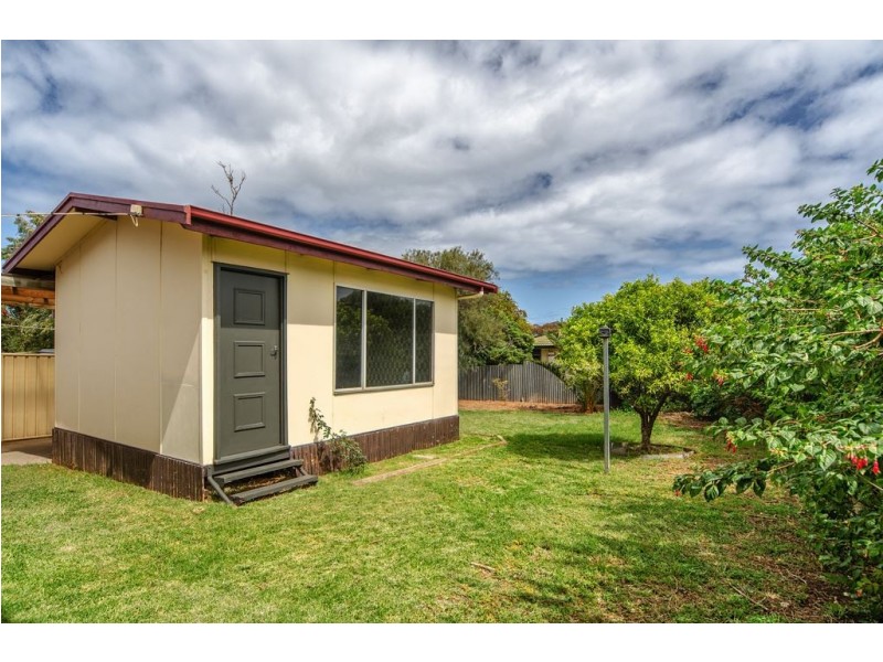 31 McKinna Road, Christie Downs SA 5164