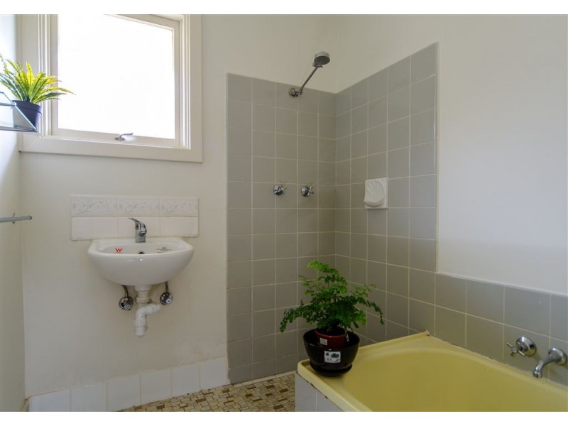 31 McKinna Road, Christie Downs SA 5164