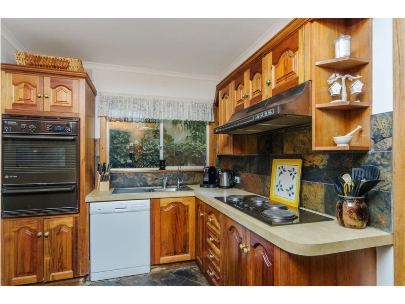 3 Wyoming Way, Happy Valley SA 5159