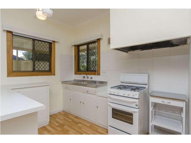 18 Grazing Avenue, Morphett Vale SA 5162