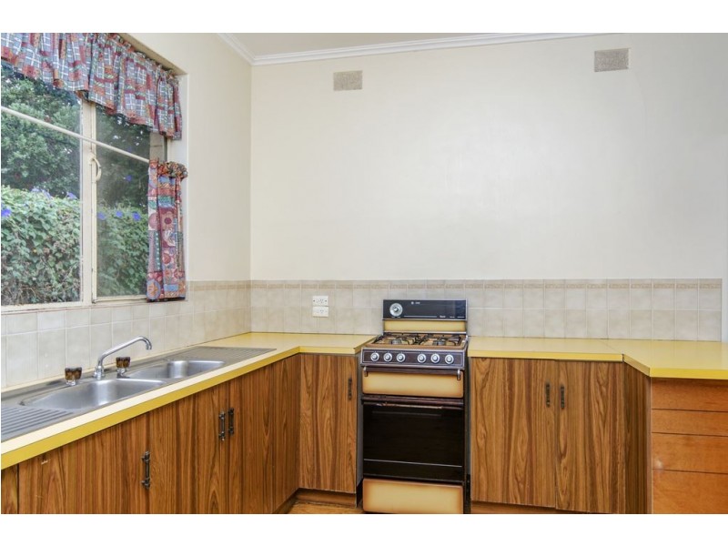 16 Parham Crescent, Port Noarlunga SA 5167