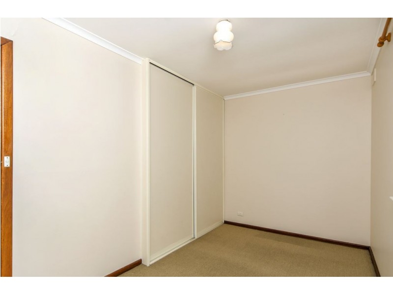 13 Lynlee Crescent, Huntfield Heights SA 5163