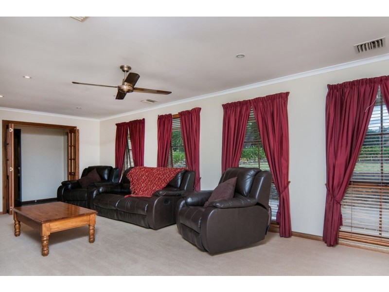 15 Corriedale Hills Drive, Happy Valley SA 5159