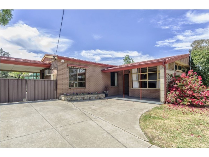 18 Grazing Avenue, Morphett Vale SA 5162