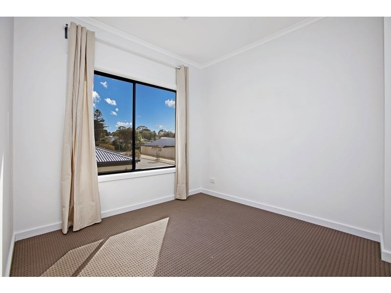 31A School Oval Dr, Christie Downs SA 5164