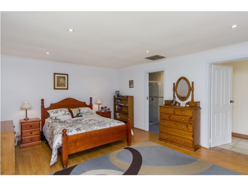 11 Pamela Street, Happy Valley SA 5159