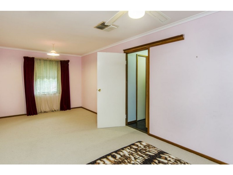 4 Arnhem Crescent, Hackham West SA 5163