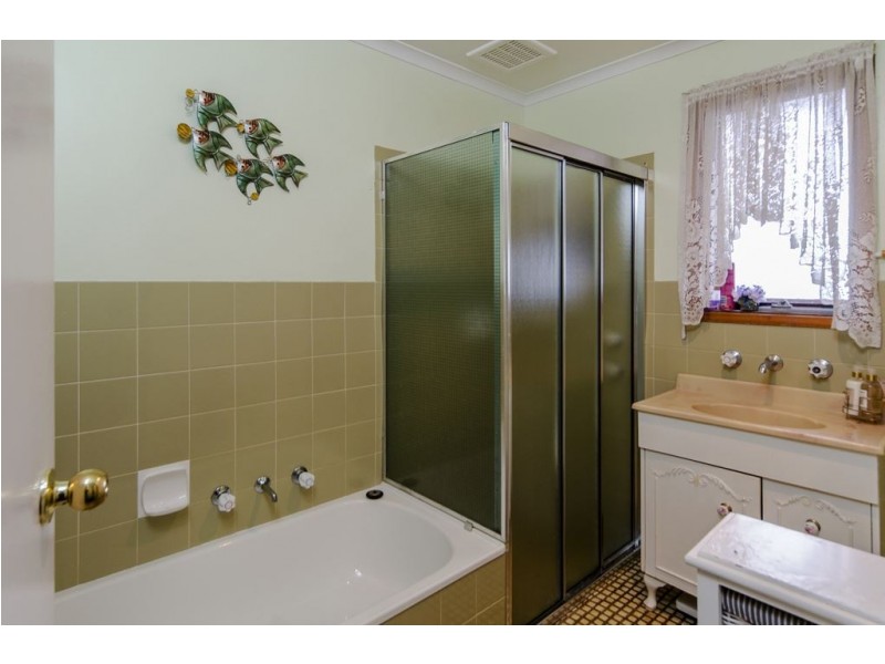 4 Arnhem Crescent, Hackham West SA 5163