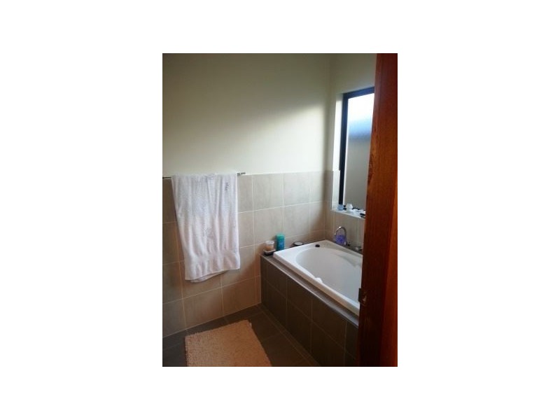 16 Nigel Lane, Hackham SA 5163