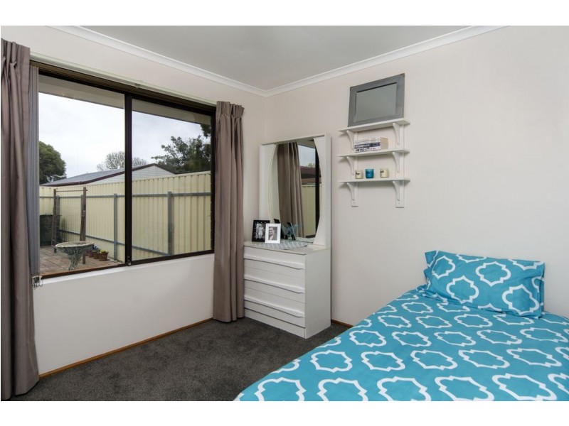 2/54 Wheatsheaf Road, Morphett Vale SA 5162