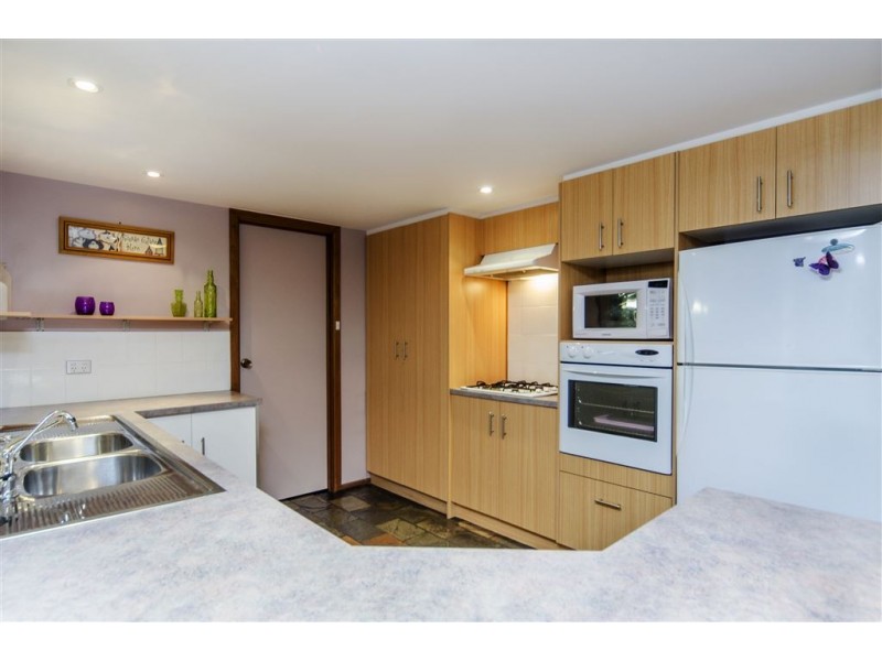 15 Derek Crescent, Morphett Vale SA 5162