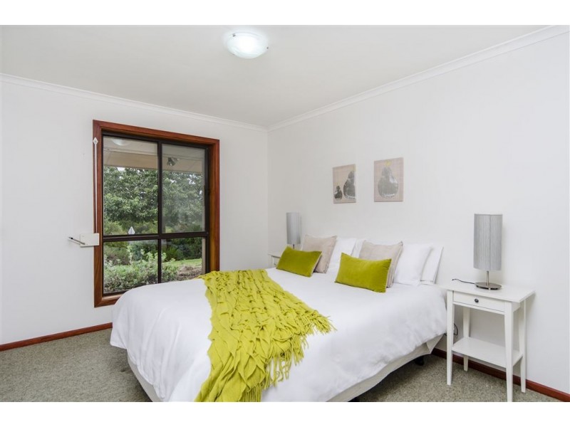 30 Coorabie Cres, Hallett Cove SA 5158