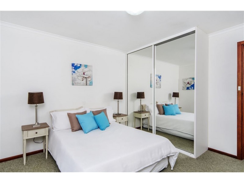30 Coorabie Cres, Hallett Cove SA 5158
