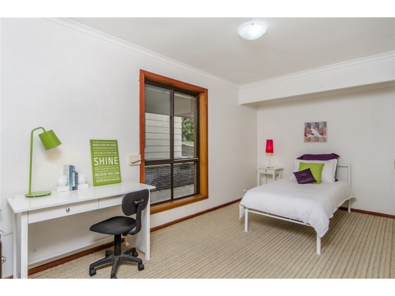 30 Coorabie Cres, Hallett Cove SA 5158