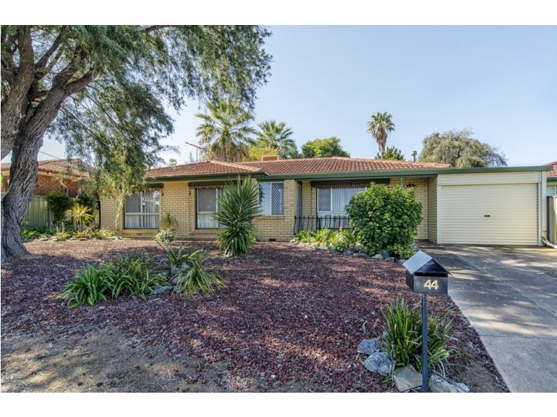 44 Brentwood Drive, Huntfield Heights SA 5163