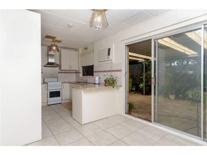 36 Conington Crescent, Morphett Vale SA 5162