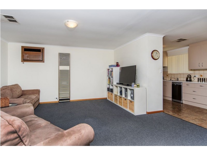 1A Regency Road, Happy Valley SA 5159