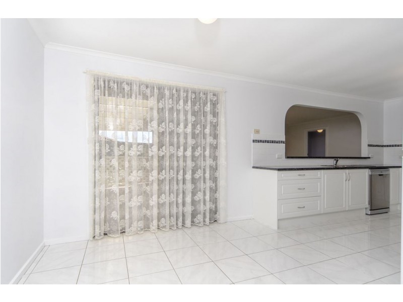 7 Featherstone Drive, Huntfield Heights SA 5163