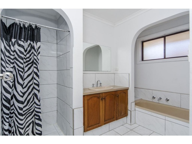 7 Featherstone Drive, Huntfield Heights SA 5163