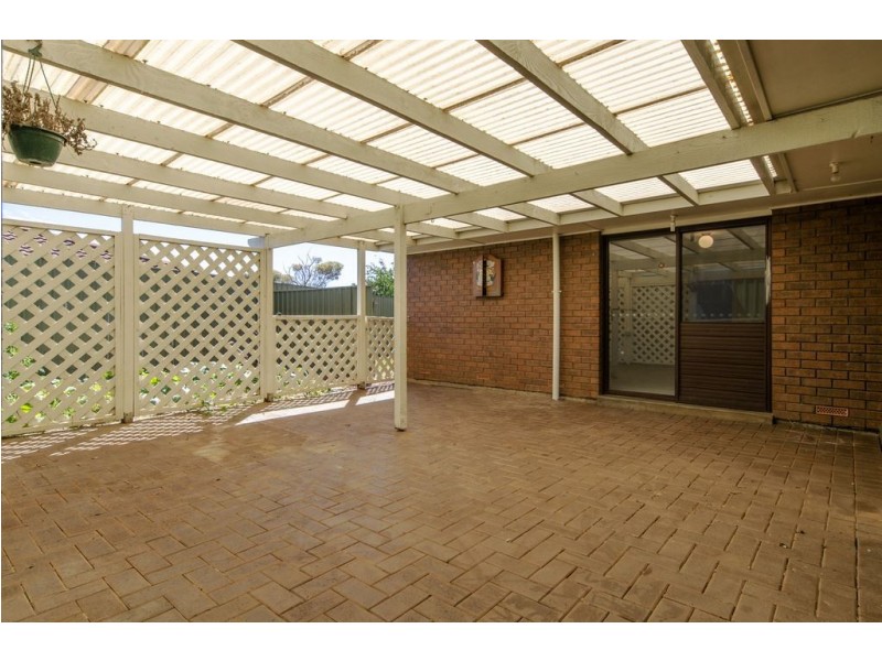 7 Featherstone Drive, Huntfield Heights SA 5163