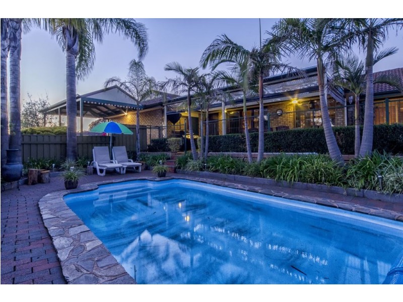 2 Devonshire Cres, Old Reynella SA 5161