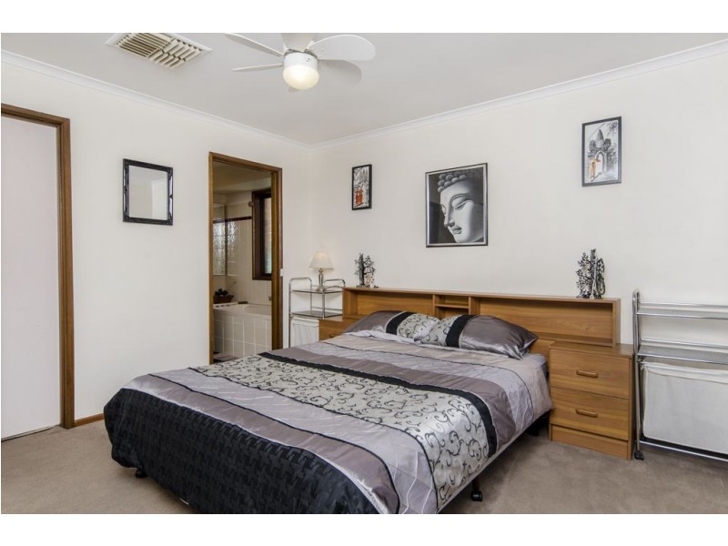 5 Dumphries Street, Flagstaff Hill SA 5159