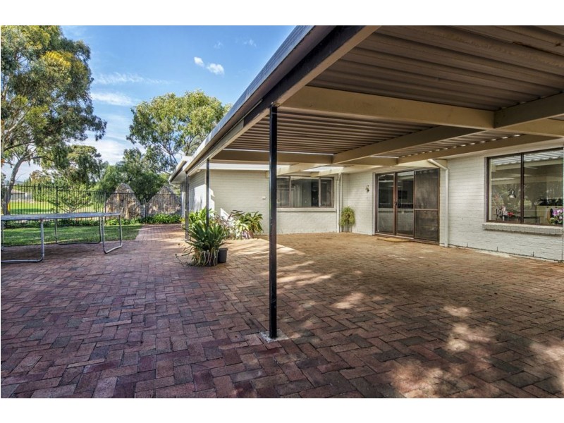 13 Leabrook Place, Morphett Vale SA 5162