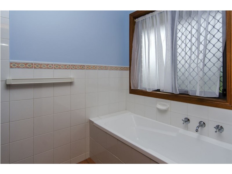 5 Clive Street, Morphett Vale SA 5162