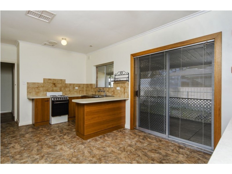 116 Wheatsheaf Road, Morphett Vale SA 5162