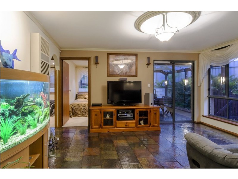 16 Moorfield Mews, Aberfoyle Park SA 5159