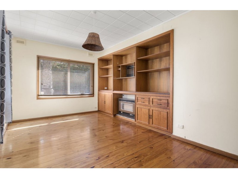 16 Pearce Street, Christies Beach SA 5165