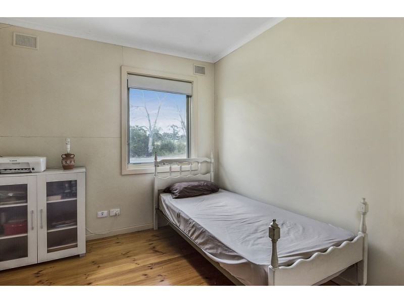 5 Hyacinth Crescent, Christie Downs SA 5164