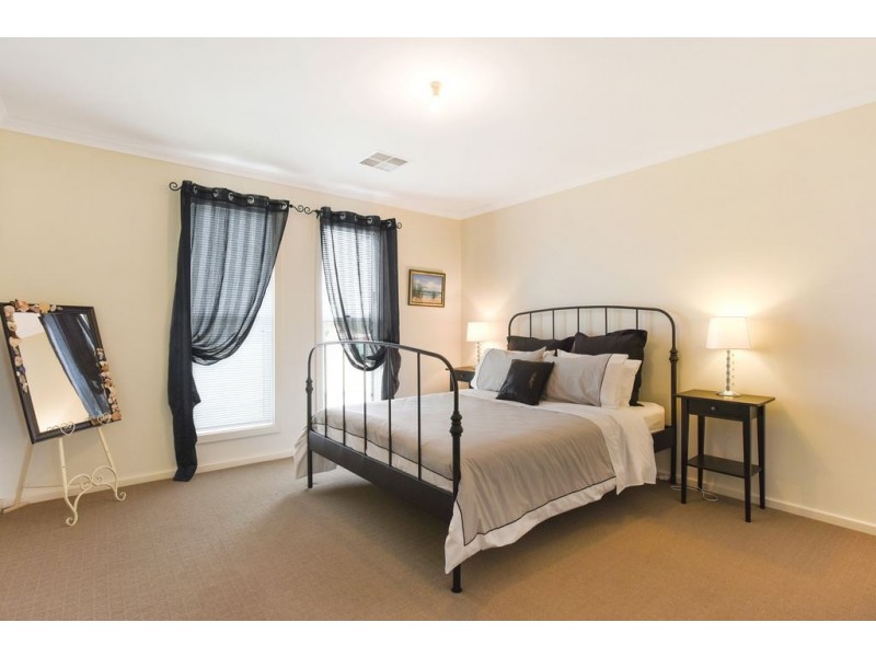 1 Ian Street, Port Willunga SA 5173