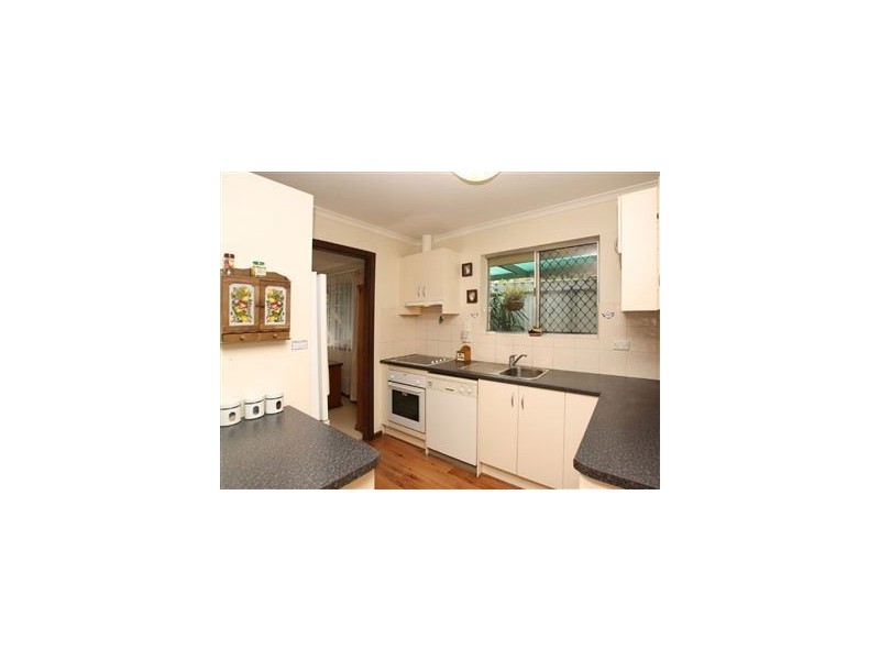 4 Falcon Court, Hallett Cove SA 5158