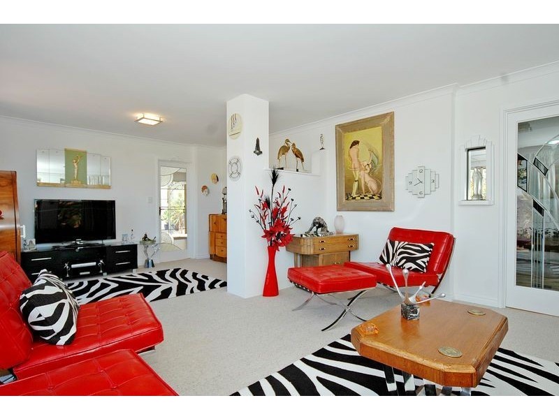 7 Rochester Drive, Mindarie WA 6030