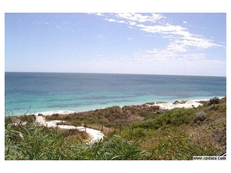 242 Ocean Drive, Quinns Rocks WA 6030